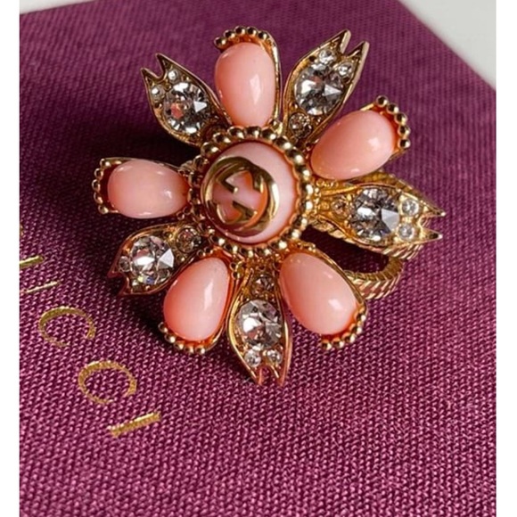 Gucci Pink Interlocking G Flower Ring - Picture 2 of 9